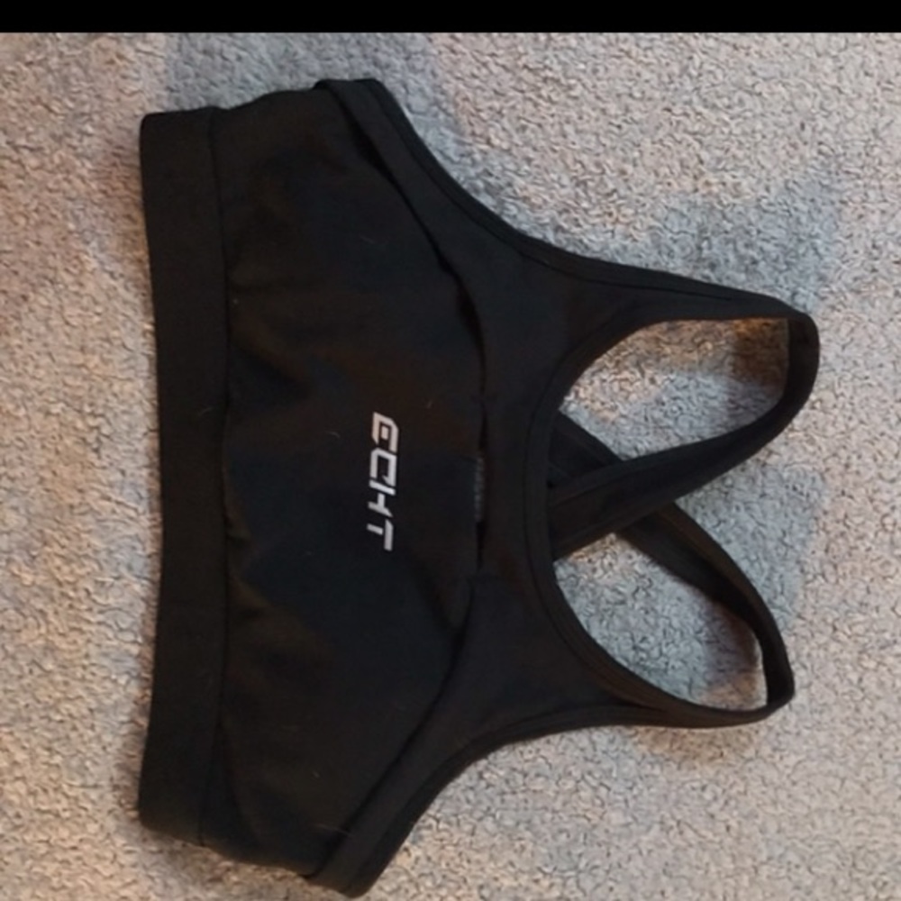 NWOT ECHT range v3 sports bra- Size Small- Black